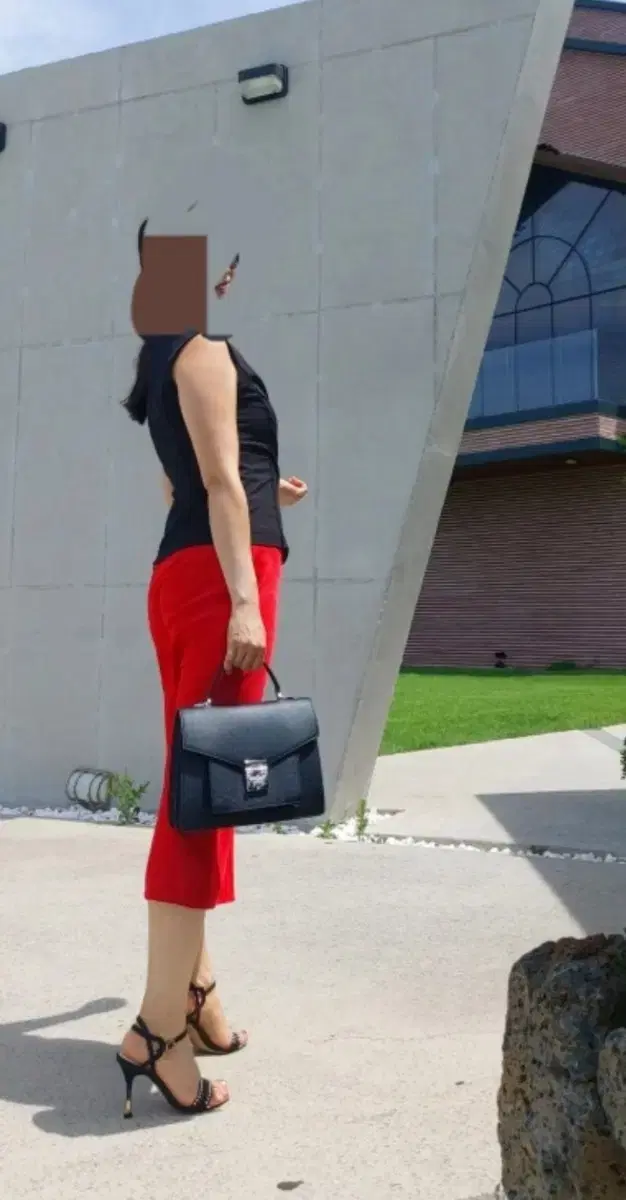 thumbnail-5